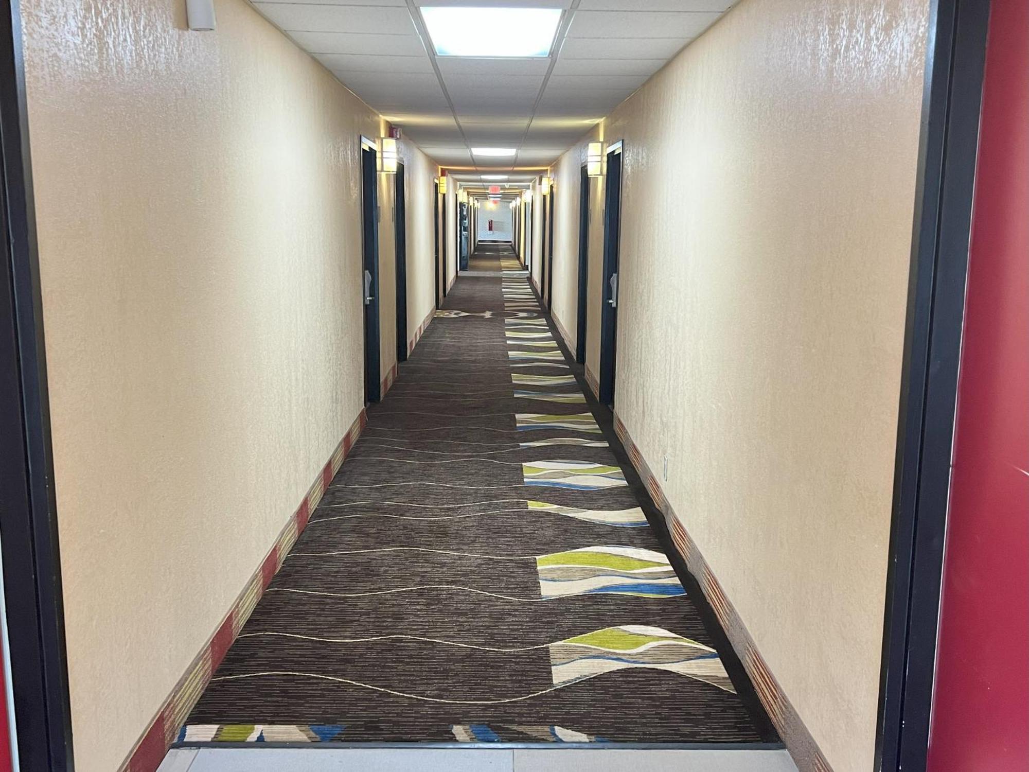 Countryside Suites Kansas City Independence I-70 East Sports Complex Hotel Exteriör bild