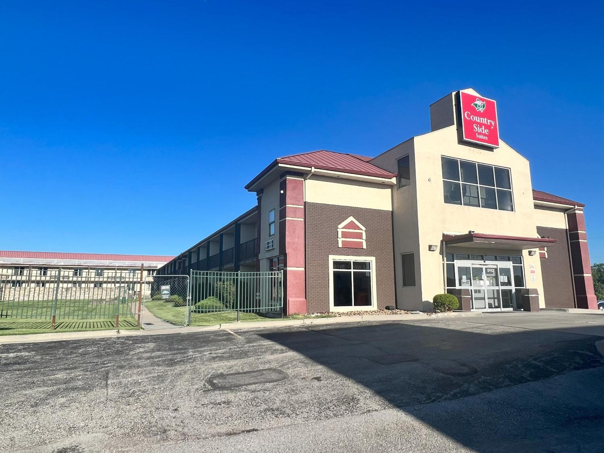 Countryside Suites Kansas City Independence I-70 East Sports Complex Hotel Exteriör bild